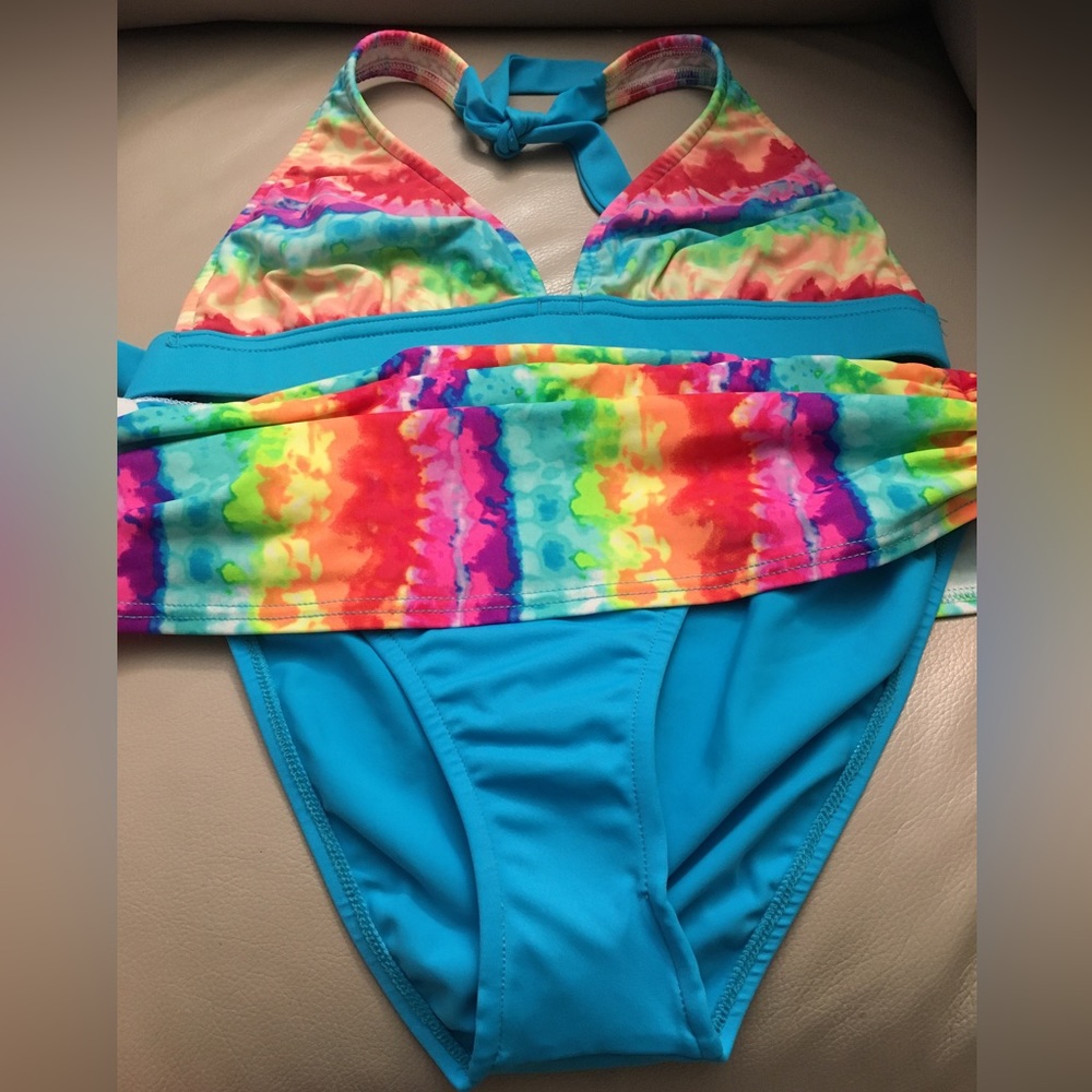 Venus swimsuit Top and bottom Sz 10 top Sz C